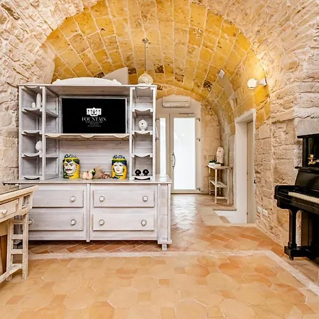 Fountain - Santeramo 4*